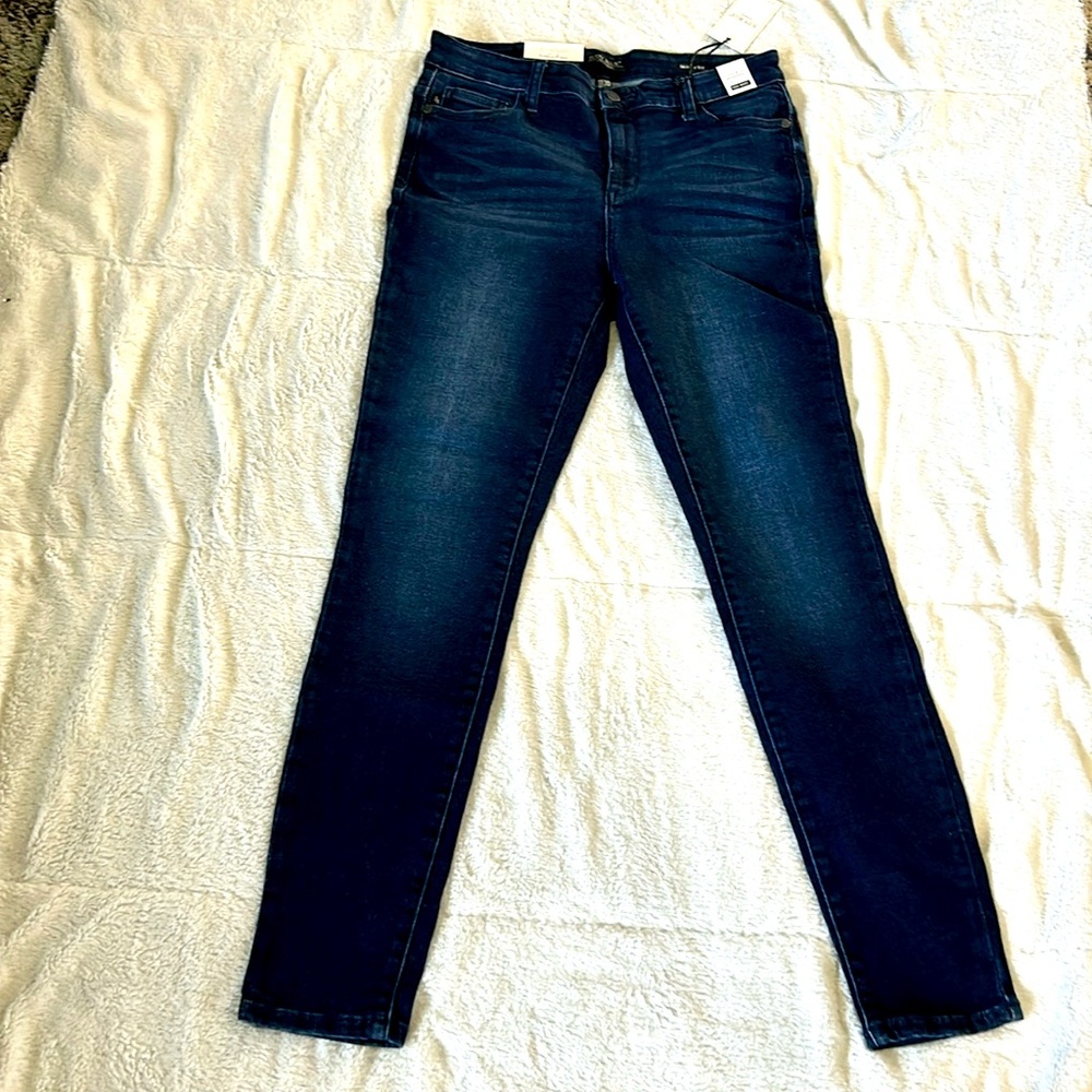 NWT Judy Blue - skinny high rise size 11/29